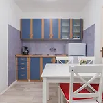 Stunning Apartment In Sveti Filip I Jakov 公寓