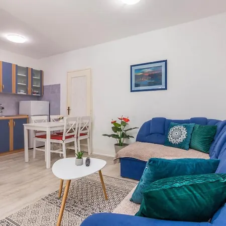 아파트 Stunning Apartment In Sveti Filip I Jakov 스베티필립아이자코브